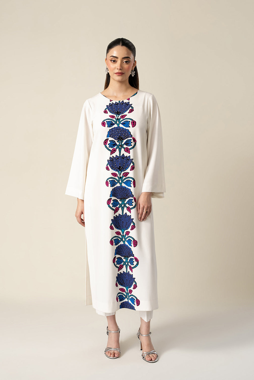 Women's White Floral Embroidered Kurta Set with Blue Printed Dupatta