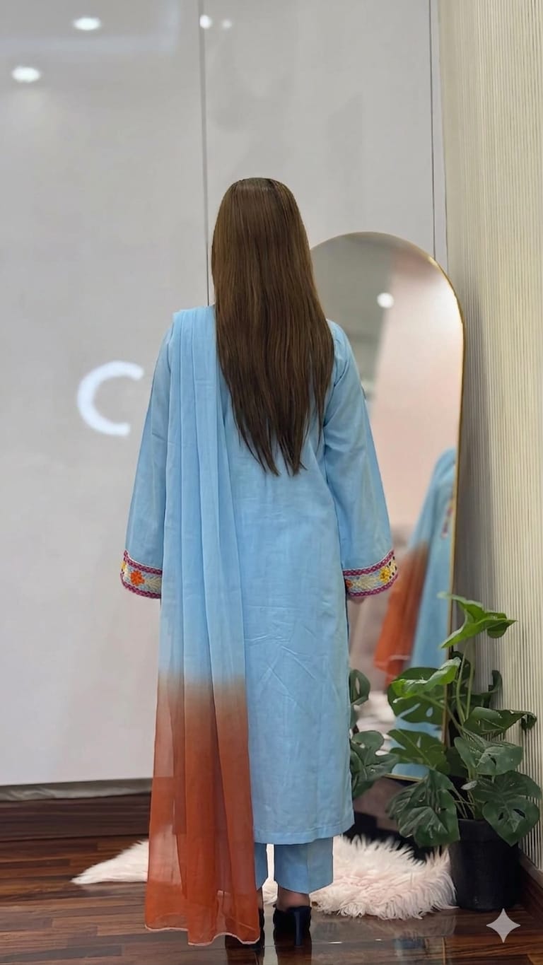 Women's Sky Blue Floral Embroidered Kurta Set with Chiffon Dupatta