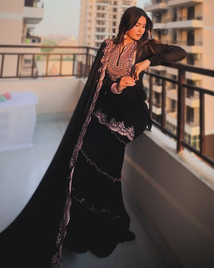 Black Embroidered Pakistani Suit Set with Dupatta