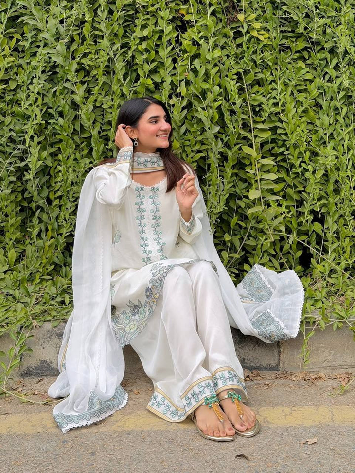 Women's White Floral Embroidered Kurta Palazzo Set with Dupatta