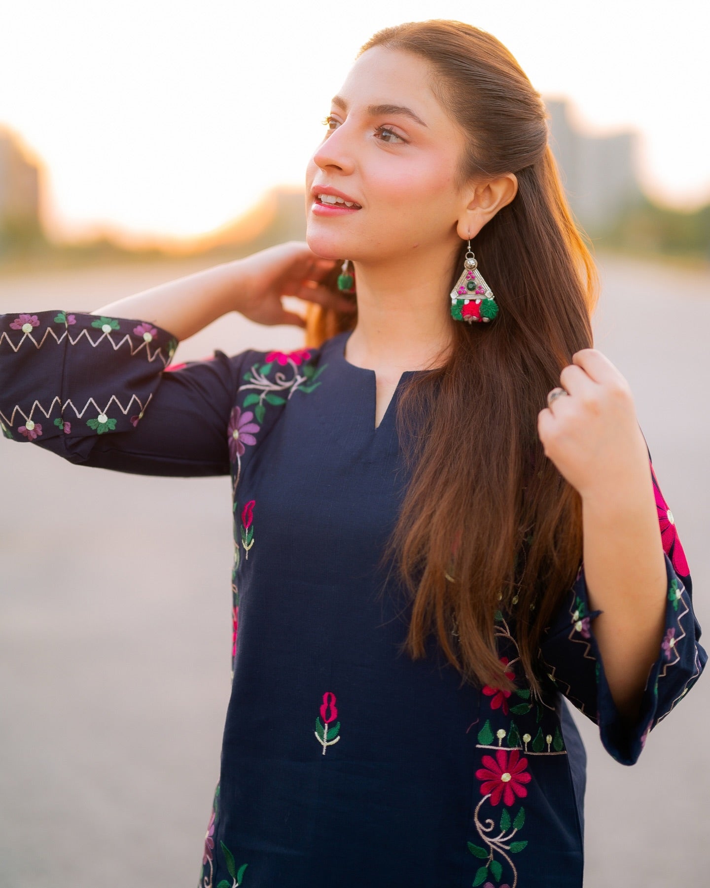 Women's Black Floral Printed Kurta Set with White Printed Trousers