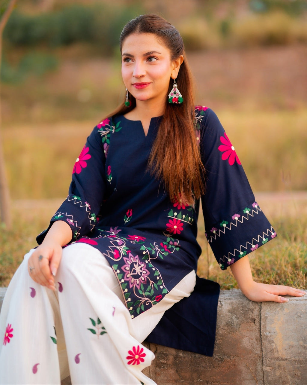 Women's Black Floral Printed Kurta Set with White Printed Trousers