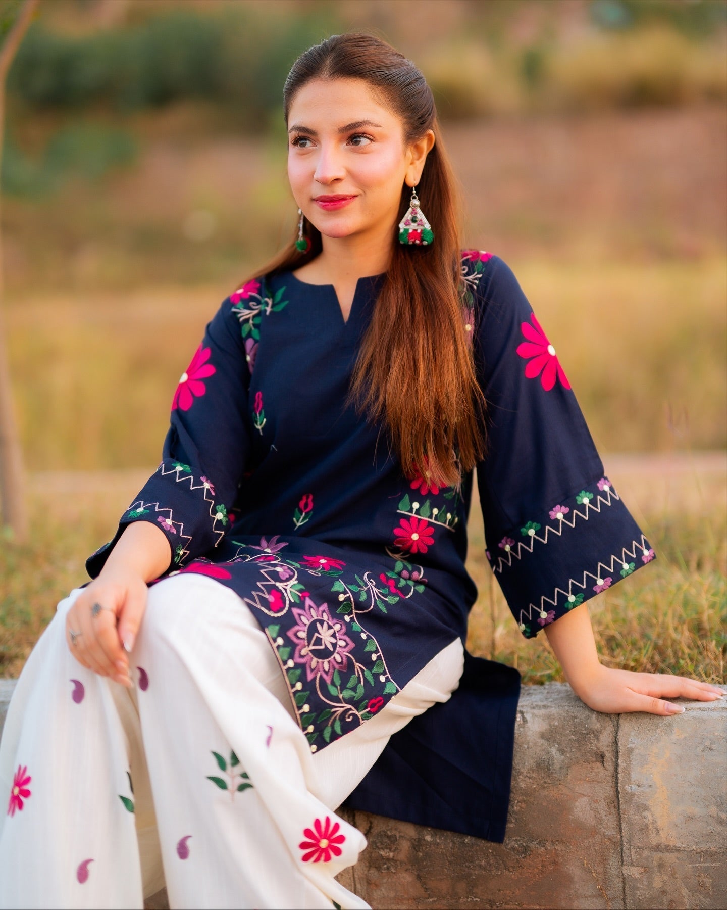 Women's Black Floral Printed Kurta Set with White Printed Trousers