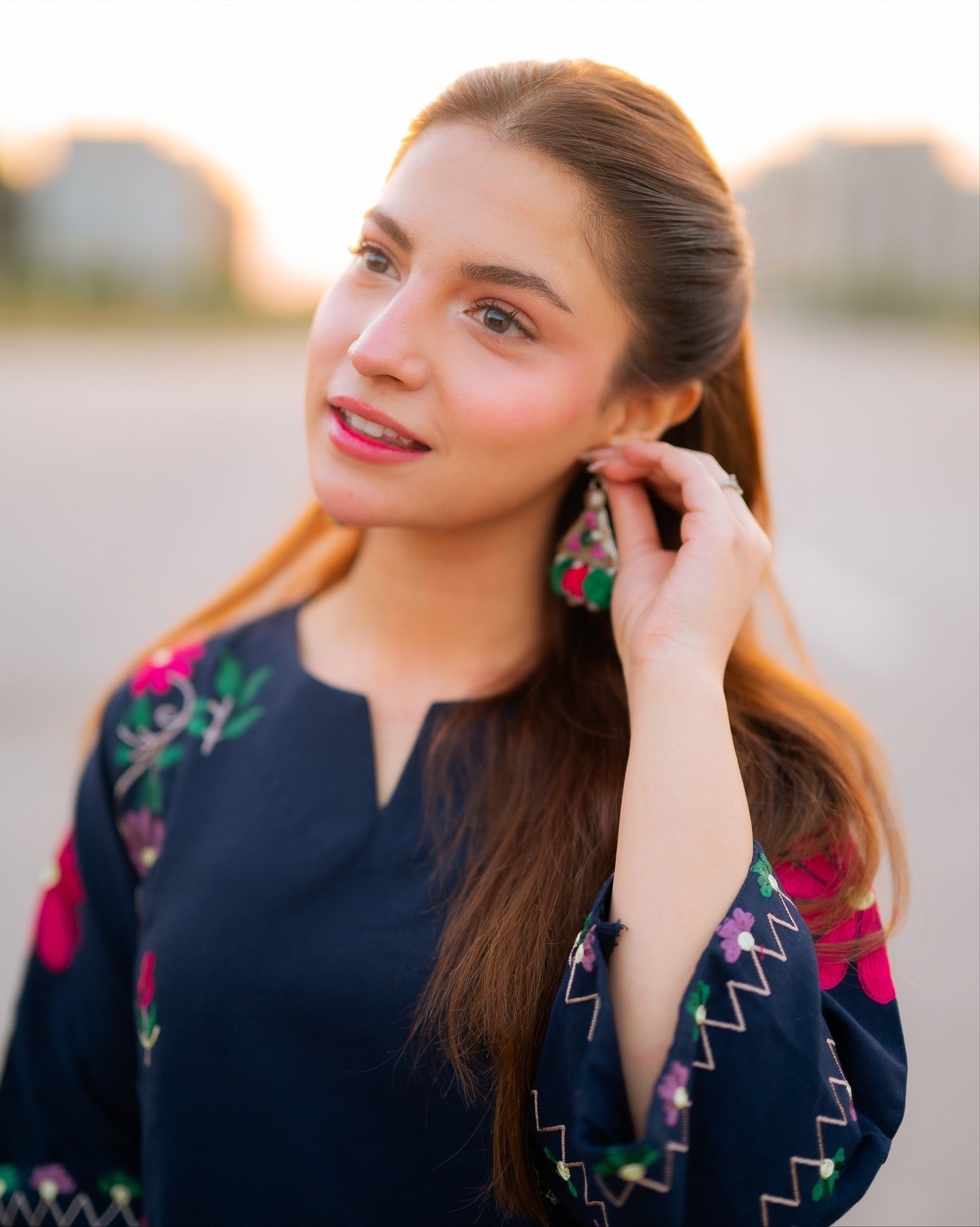 Women's Black Floral Printed Kurta Set with White Printed Trousers