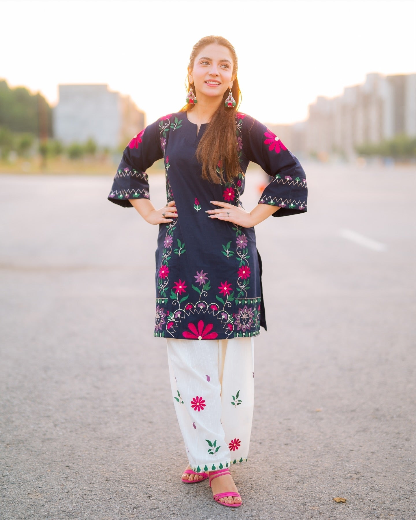 Women's Black Floral Printed Kurta Set with White Printed Trousers